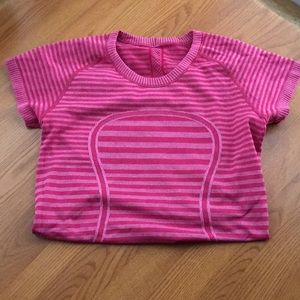 NWOT Lululemon Swiftly Tech Shirt